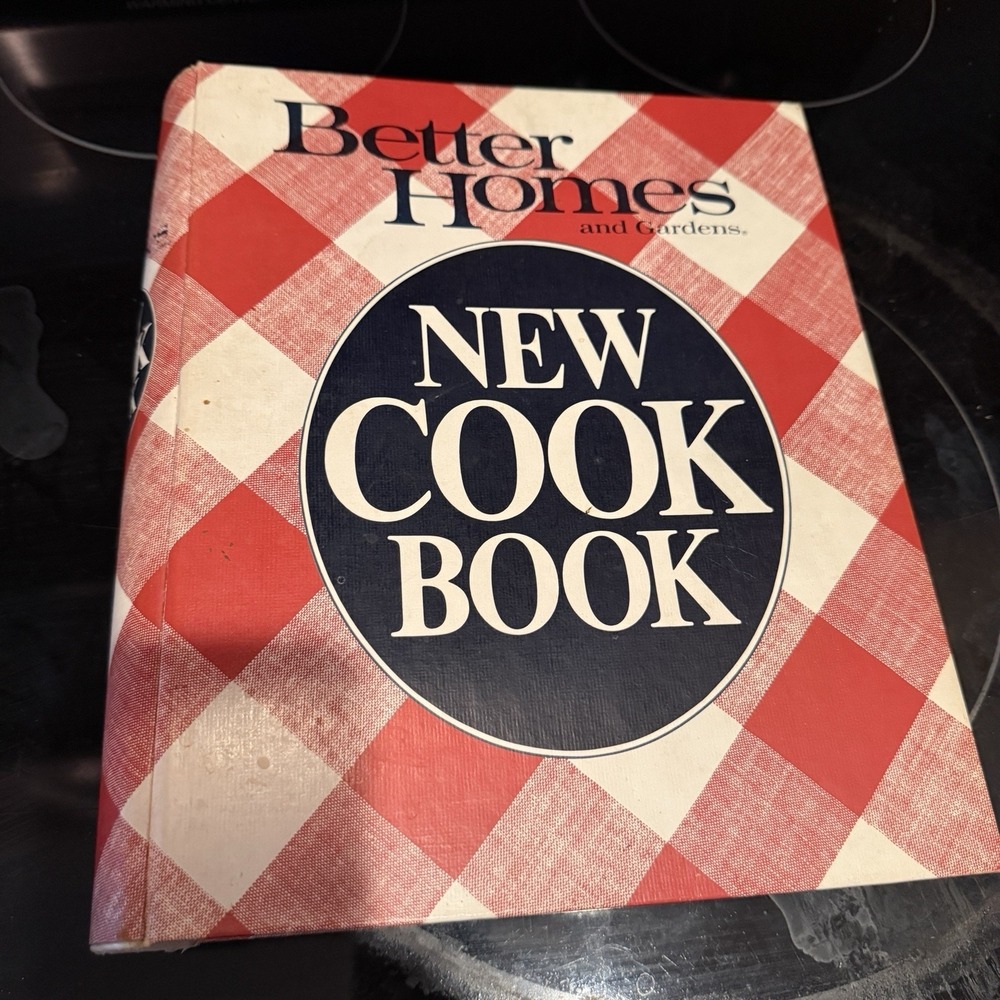 Vintage Better Homes and Gardens "New Cook Book" Red Plaid Five-Ring Binder 1981